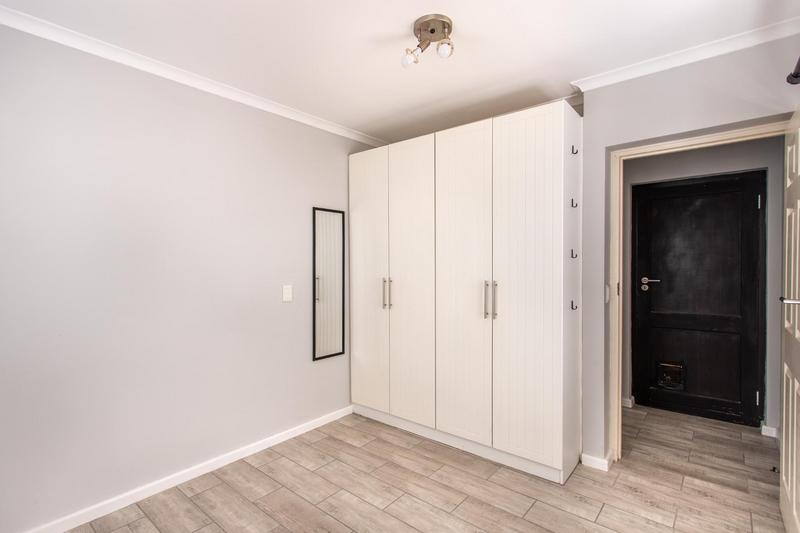2 Bedroom Property for Sale in Rondebosch Western Cape